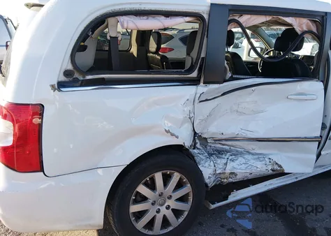 2014 Chrysler Town & Country Touring from USA, damaged, VIN 2C4RC1BG7ER398836